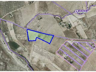 Finca rústica  8. Terreno en venta en salinas
