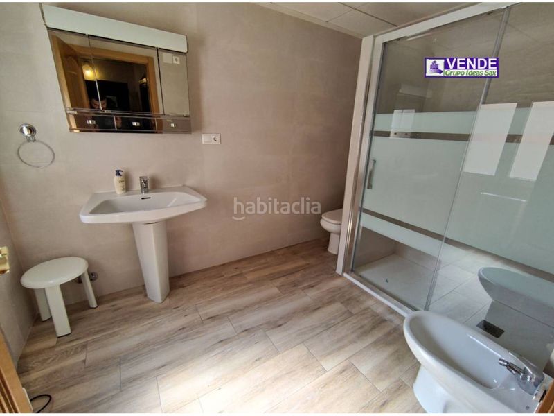 Foto 97739b54-2529-4eaf-be29-e8955b99ce12. Casa adossada a Sax