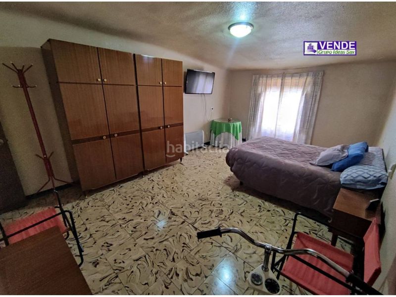 Foto d07d16aa-ba0c-4509-be45-b72b824378ca. Casa adossada a Sax