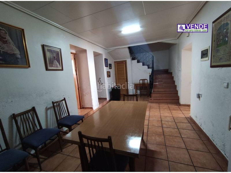 Foto f19a970a-dbd8-4d3a-944c-a2a806d8f9a2. Casa adossada a Sax