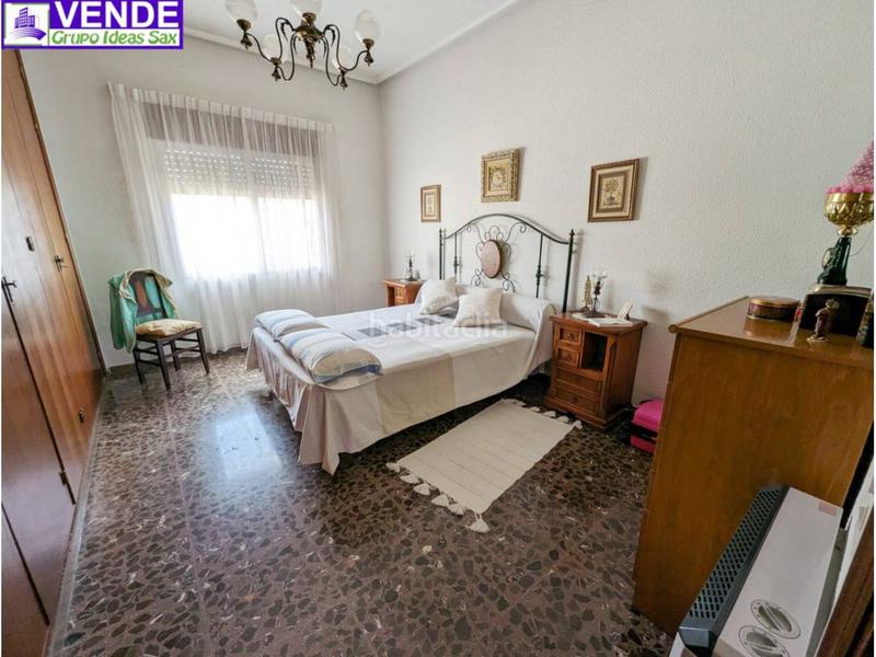 Foto 2e8f72d7-6c74-4ceb-b051-18e77aa41980. Chalet  unifamiliar en venta en calle miguel hernández en Salinas