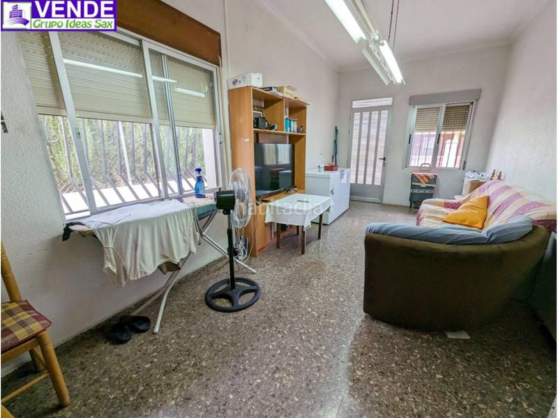 Foto 4b857f34-7aa2-407f-883d-b76d571bd0fa. Chalet  unifamiliar en venta en calle miguel hernández en Salinas