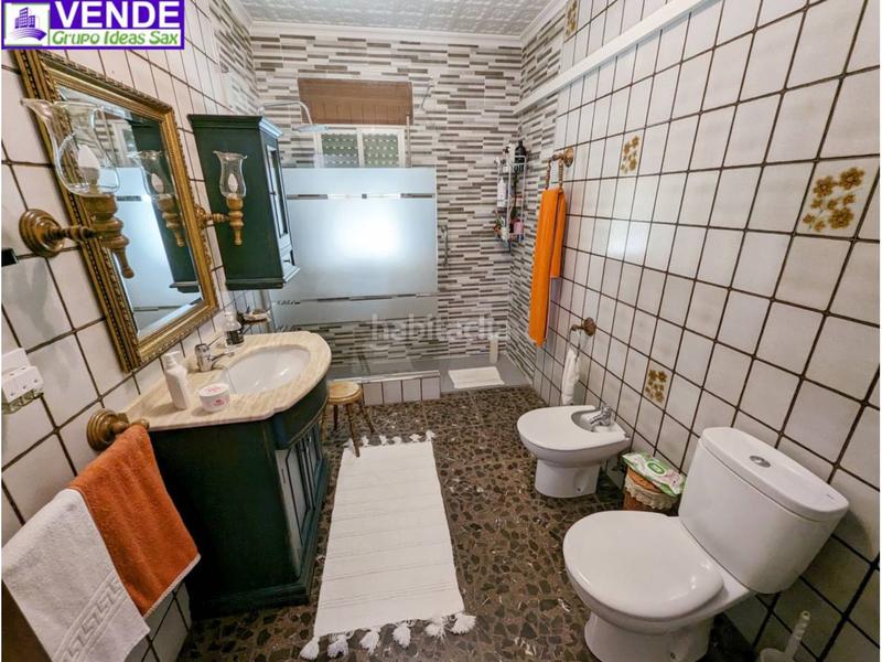 Foto ca1f50e9-dd55-4753-a934-3f170dff5ba5. Chalet  unifamiliar en venta en calle miguel hernández en Salinas