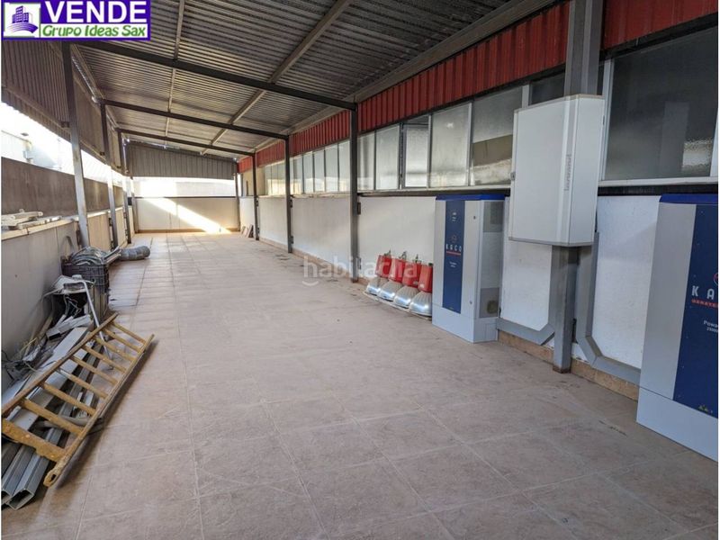 Foto e9aeec81-dd0a-4290-8a07-cfac9e7494a0. Nau industrial a Sax