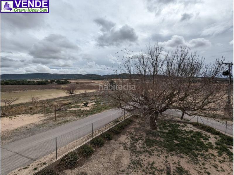 Foto e1d5bc67-a05a-4a67-90a6-a46048d79cf3. Masía casa rustica adosada en venta en Partidas Norte Villena