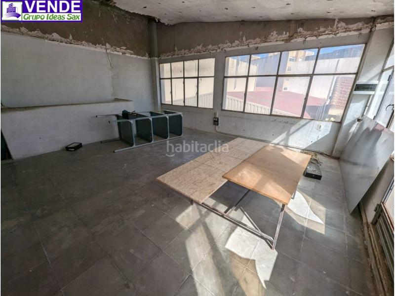 Foto 5debd950-9a63-4723-85f8-7252ac6c2fdc. Edificio  céntrico en venta en Sax