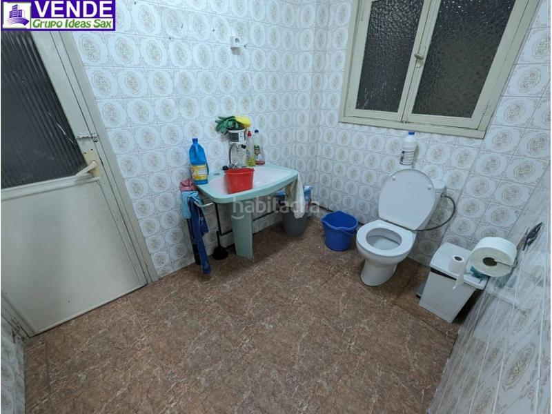 Foto 7e897b0c-9eeb-4128-ad6e-b8bfdb9bf80f. Edificio  céntrico en venta en Sax