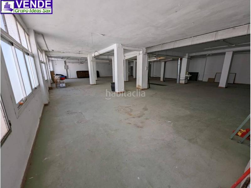 Foto 8b8cc076-d290-40ce-9ce9-8a6f7638cbb1. Edificio  céntrico en venta en Sax