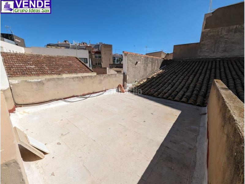 Foto e05f3176-de6e-4b3e-940e-014da0b80e6f. Edificio  céntrico en venta en Sax