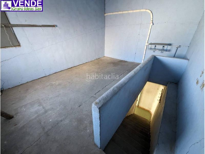 Foto e2fab4ad-e01d-4cc8-9fa6-6b35d1cfe9c6. Edificio  céntrico en venta en Sax