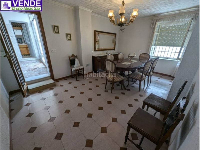 Foto 88043a37-744f-4b97-b388-261984f8ae81. Casa adossada amb aparcament a Salinas