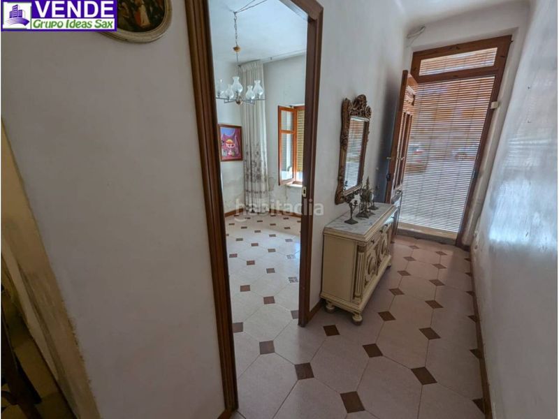 Foto b85af75a-a9f9-4499-8841-27f3686e6704. Casa adossada amb aparcament a Salinas