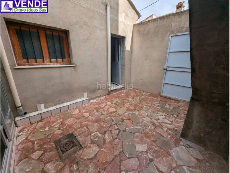 Foto eb412990-e024-455a-bbed-03e19c205c91. Casa adossada amb aparcament a Salinas