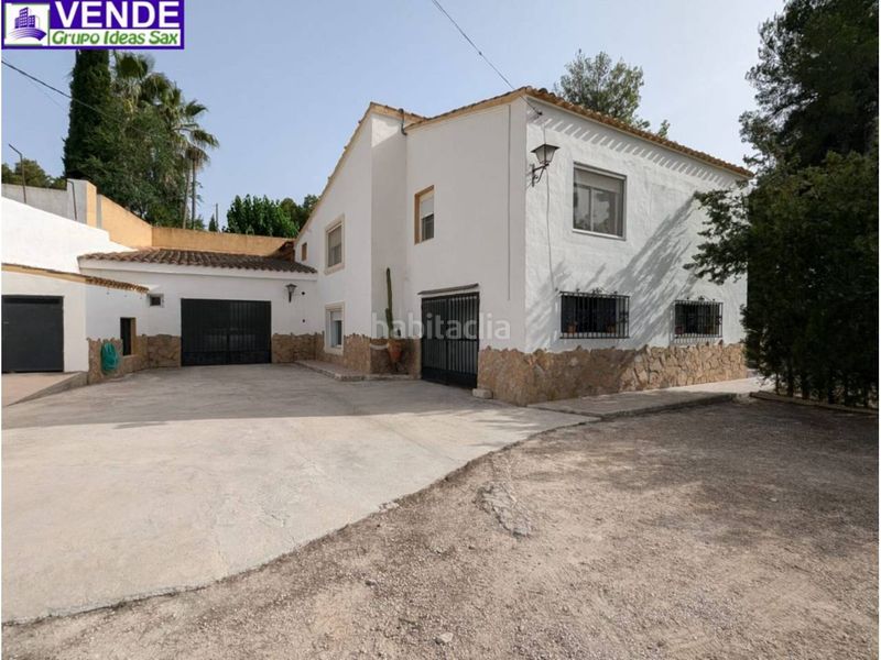 Foto 0d8495f7-3dbf-4b6f-951b-b690a67f83c0. Masia amb calefacció aparcament a Sax