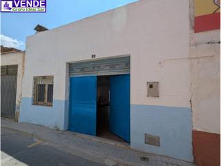 Aparcament cotxe a Sax. Garajealmacen en venta en sax