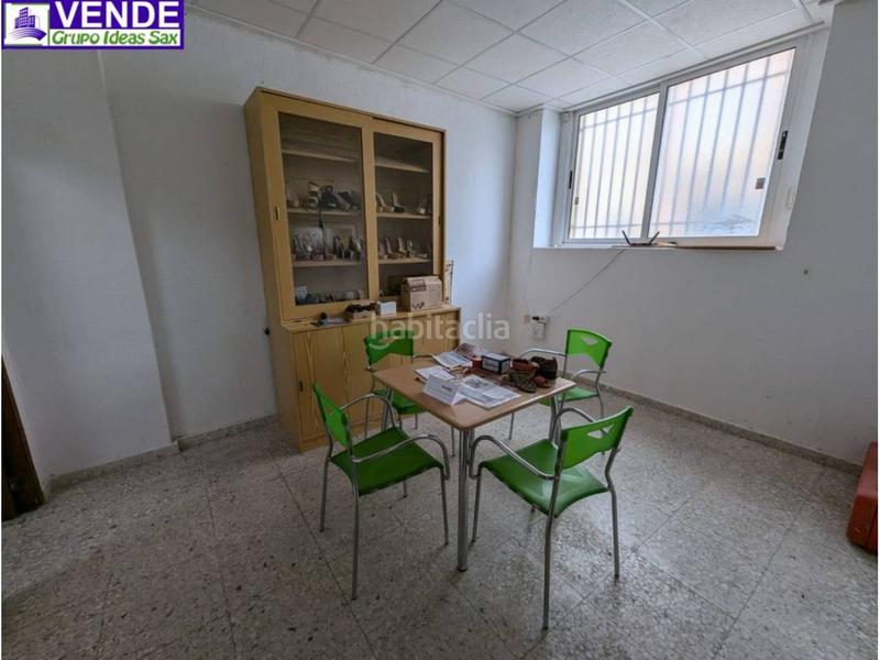 Foto 306c015b-98a3-4cfb-882c-bbf640a2f0eb. Nau industrial a Sax