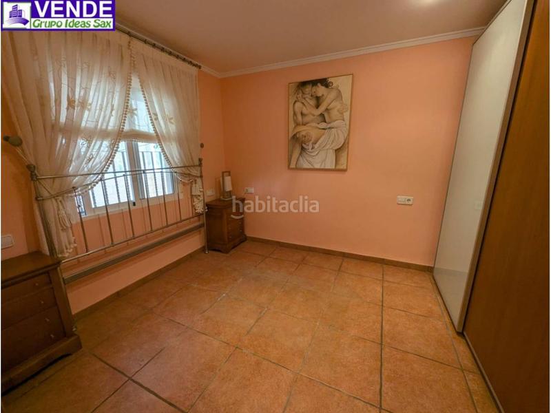 Foto 561522e3-cdc9-48da-9604-92e0d5a05ea8. Masia amb aparcament piscina a Plaza Castelar - Mercado Central Elda