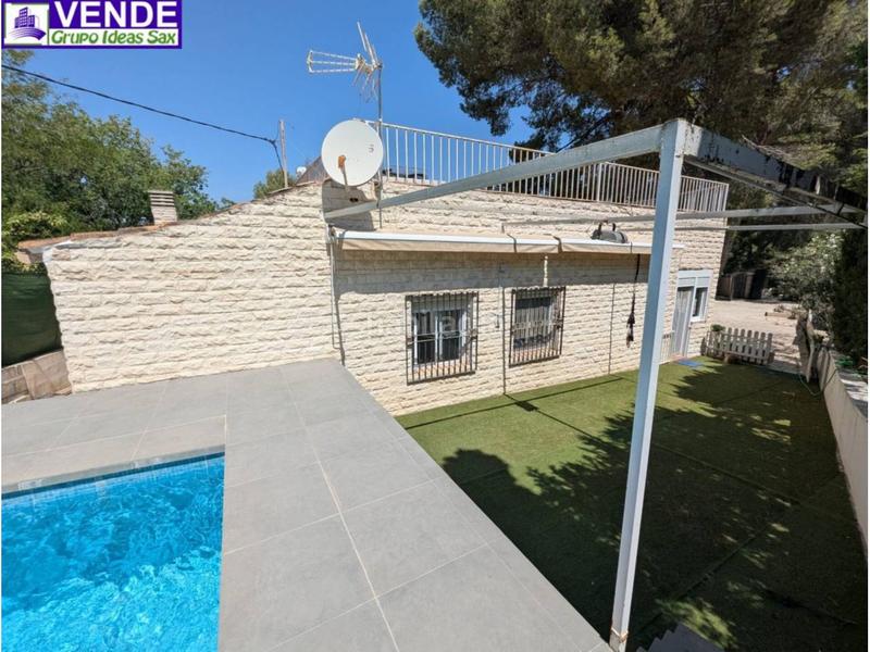 Foto e137a4cd-3a3f-4731-9b33-af02eb0e723b. Masia amb aparcament piscina a Plaza Castelar - Mercado Central Elda