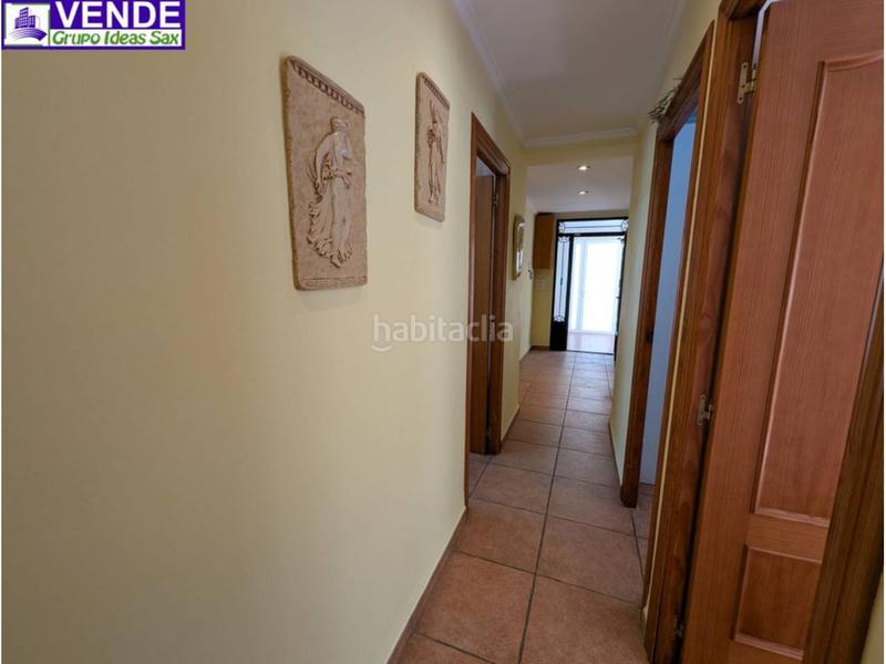 Foto fa085ae2-5fb9-43e1-8f92-70b38bed53a6. Masia amb aparcament piscina a Plaza Castelar - Mercado Central Elda