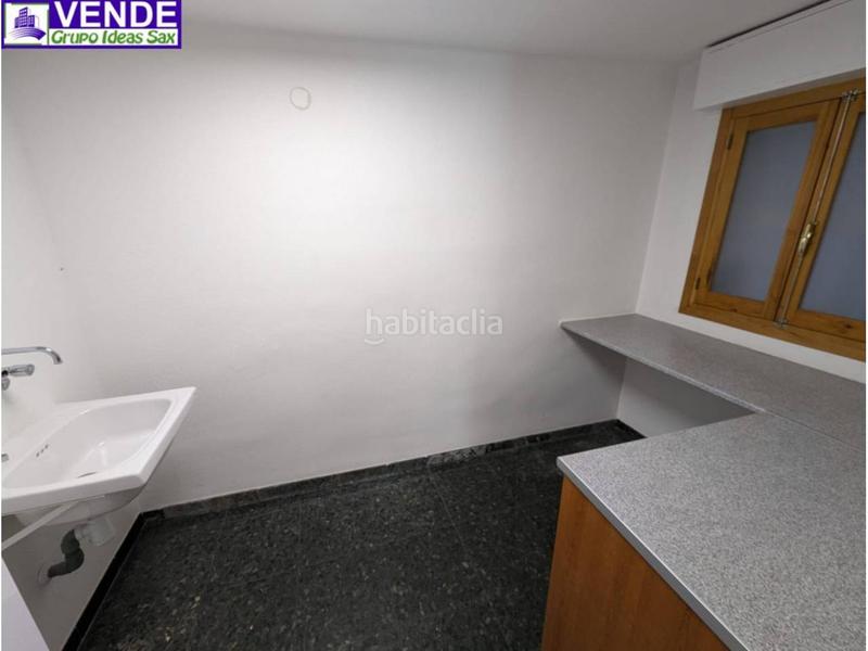 Foto 88d6181c-0ba6-4011-b164-c173e8f0f58f. Business premise in Sax