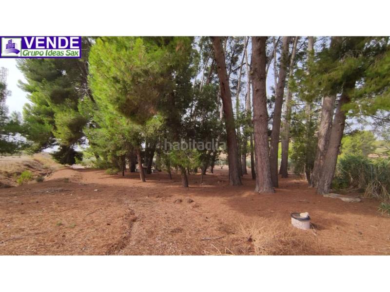 Foto 2c5e9e60-3436-4e53-9ccf-88a42390d829. Fabrikhalle in Sax