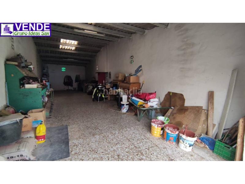 Foto ec352a10-ebb9-4a11-965c-54b9c89dd65a. Fabrikhalle in Sax