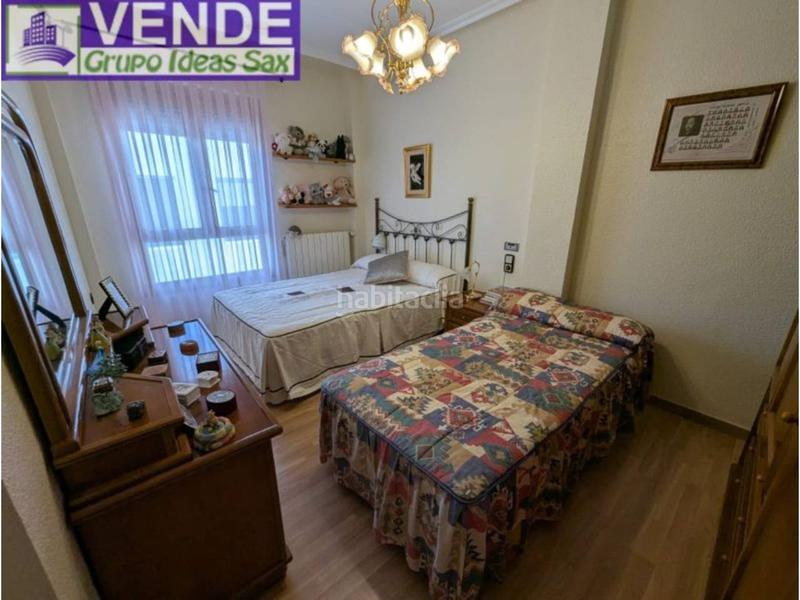 Foto 033a39e5-623b-4e39-b9a3-cdcfb5fb1dbe. Casa adossada amb calefacció aparcament a Sax