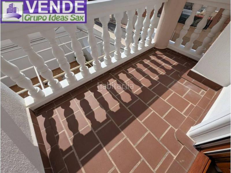 Foto 10c7dba4-741c-42be-a1d9-836c6530dee1. Casa adossada amb calefacció aparcament a Sax