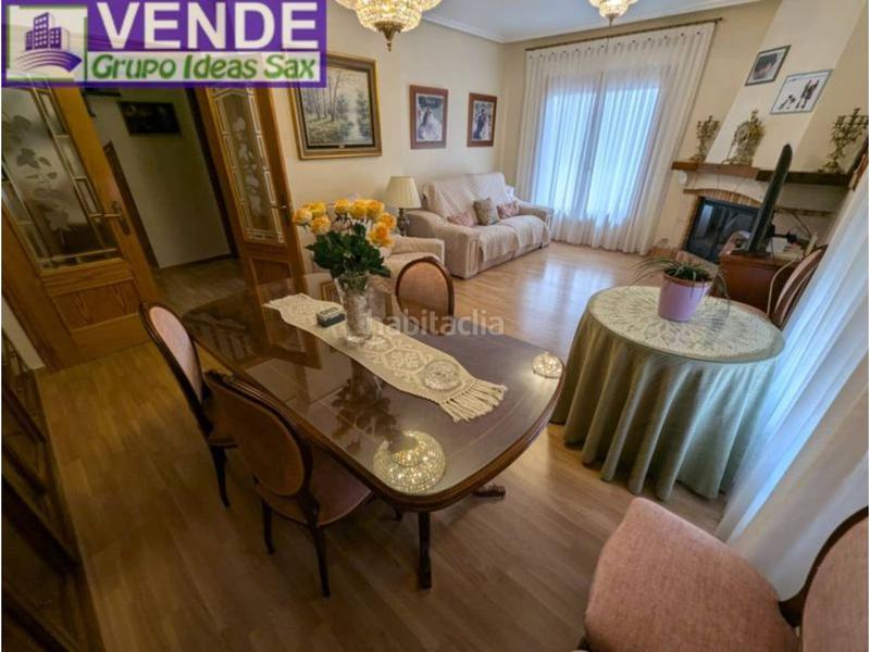 Foto 15eaff75-1d57-44f1-8f73-3dea84b503a5. Casa adossada amb calefacció aparcament a Sax