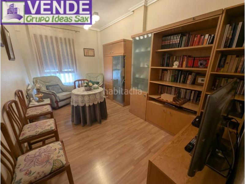 Foto 1b683b66-845d-435c-9138-8e2ea4355725. Casa adossada amb calefacció aparcament a Sax