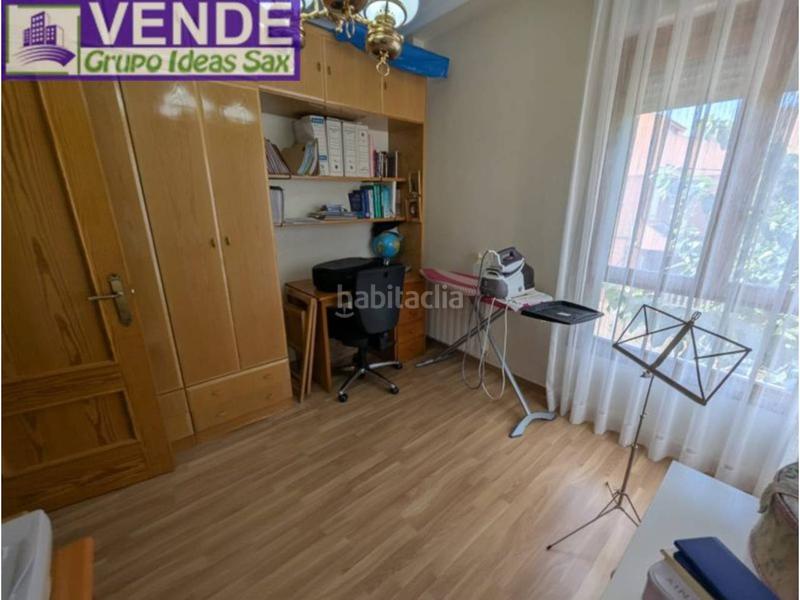 Foto 226361f7-a5a3-4a97-958c-71c4018ac0fa. Casa adossada amb calefacció aparcament a Sax