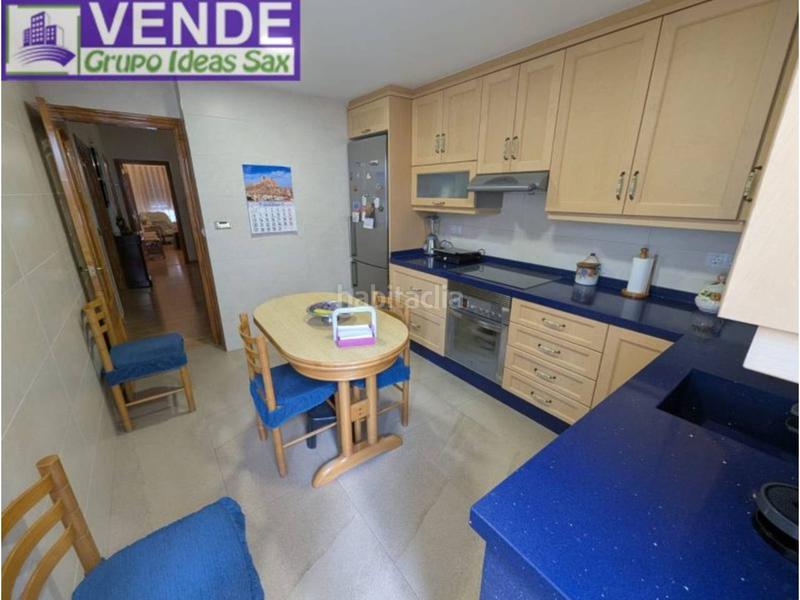 Foto 6f6f9507-1658-4d93-8c79-65e751065fc4. Casa adossada amb calefacció aparcament a Sax