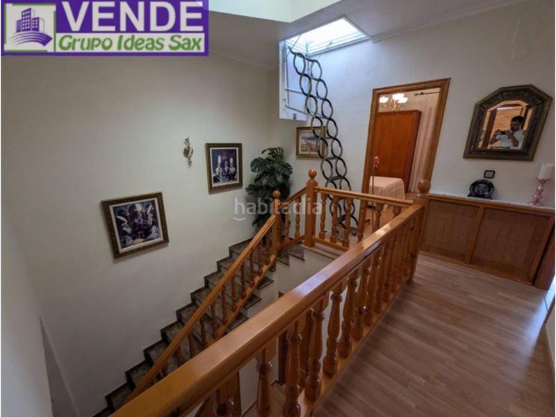 Foto 9565ec5f-a526-485e-84c0-703cb7f9b5d2. Casa adossada amb calefacció aparcament a Sax