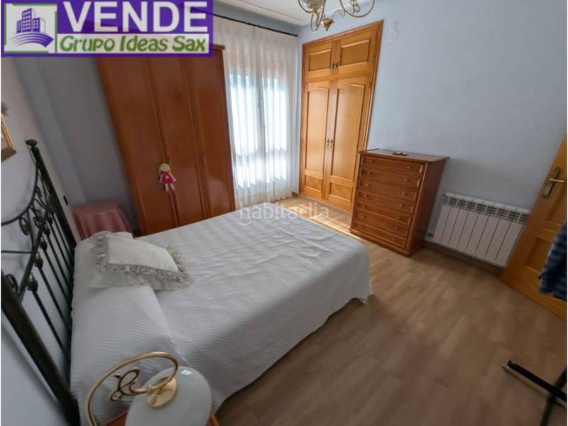 Foto aba7b71b-5cfd-4682-93ad-9f18dad8f7e1. Casa adossada amb calefacció aparcament a Sax