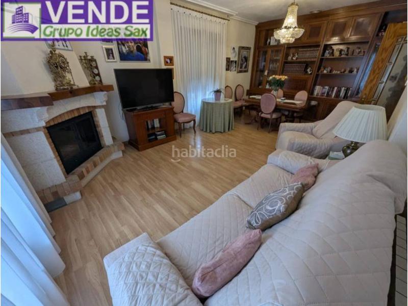 Foto e7872842-ded7-44a6-b4be-2ebdc473a873. Casa adossada amb calefacció aparcament a Sax