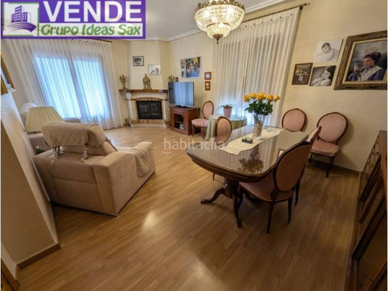 Foto fb03dd25-18c5-4d53-97ac-e0c9ad94b6b5. Casa adossada amb calefacció aparcament a Sax