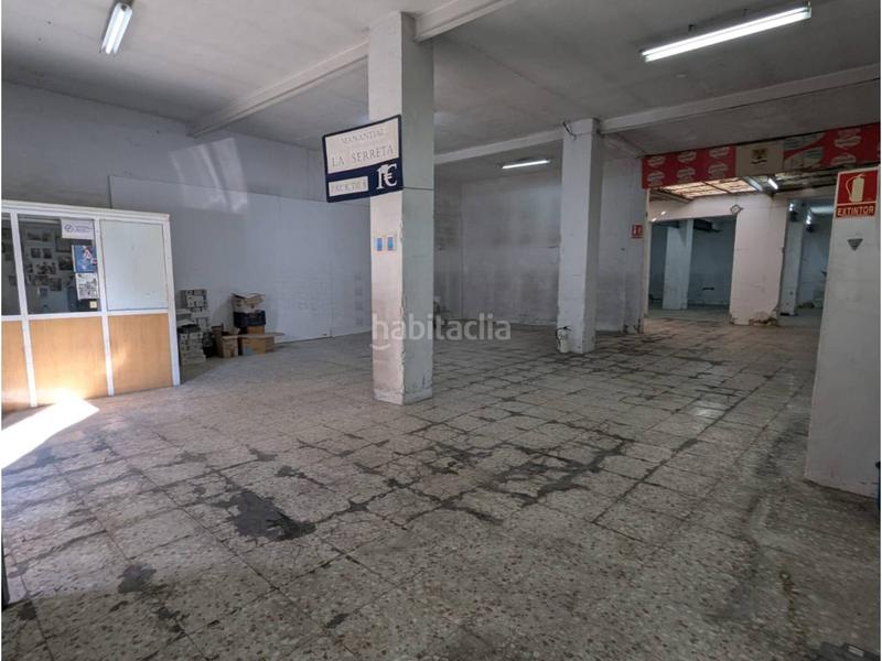 Foto 4bf5d644-cbc7-4232-92e0-e8a0f9942298. Nau industrial a Sax