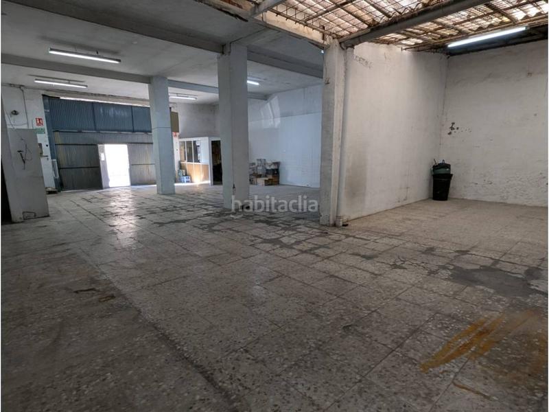 Foto 4c3b8836-9720-4b7f-8131-e03db1ed4454. Nau industrial a Sax