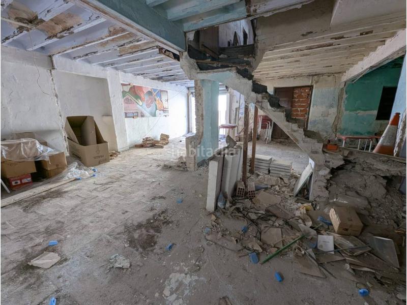 Foto e944dcea-40e7-4de5-811c-cf7c28f54fc8. Nau industrial a Sax