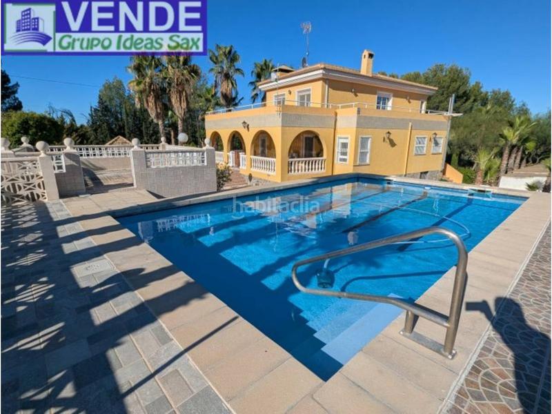 Foto 15a0b76a-2b23-4142-b785-4aa8723bff3e. Country house with heating parking pool in Sax