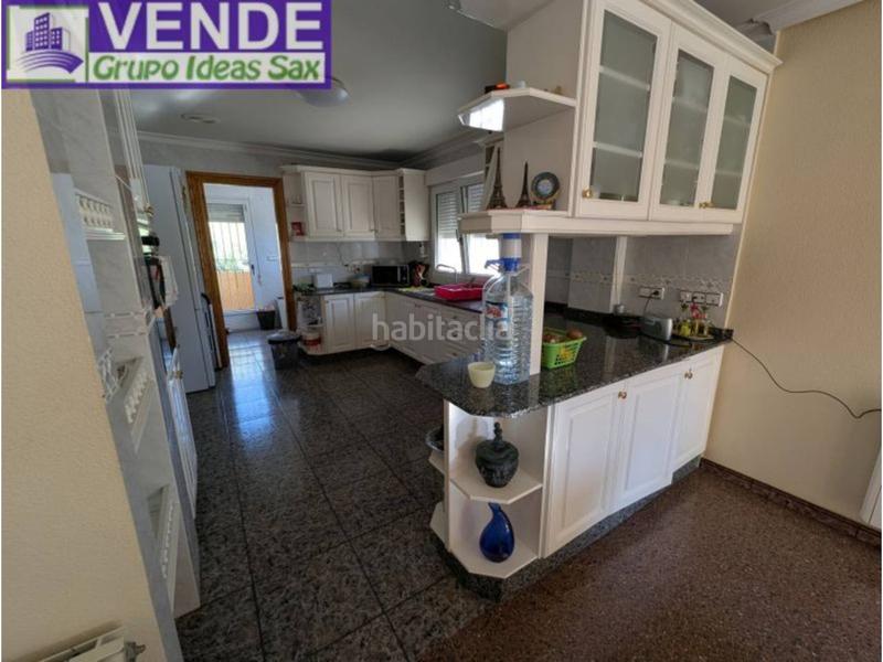 Foto 5206347d-3722-4005-9a39-552a3dd36e97. Country house with heating parking pool in Sax