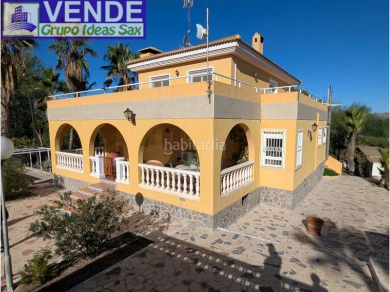 Foto 7fbc147b-d4e5-447e-97bd-49c0a39027c7. Country house with heating parking pool in Sax