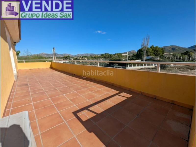 Foto a1b9ed2a-dacf-4351-ab28-027d0c1d1d52. Country house with heating parking pool in Sax