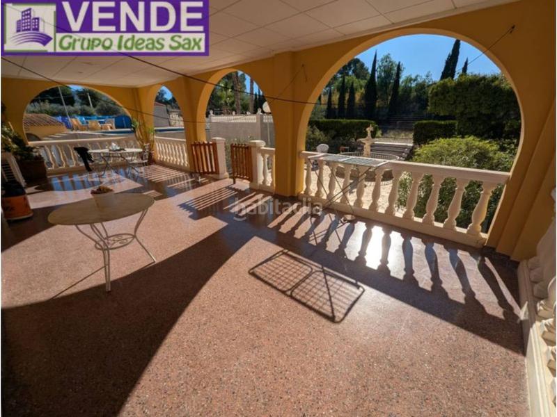 Foto b753c2eb-1b8e-48f8-b2da-cb3cd29c606a. Country house with heating parking pool in Sax