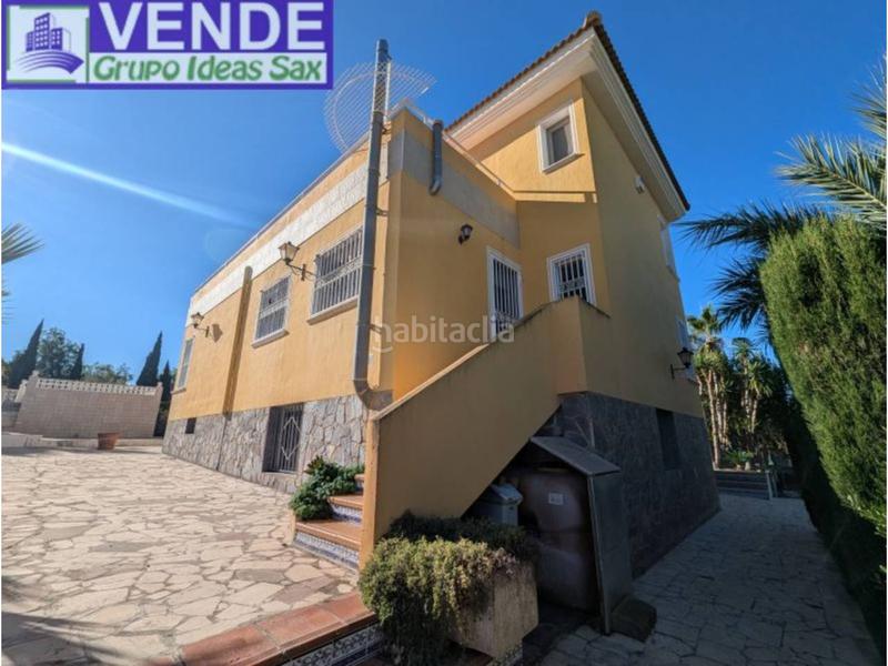 Foto bebbae8c-bcee-414b-ac7d-9d5354454e6c. Country house with heating parking pool in Sax