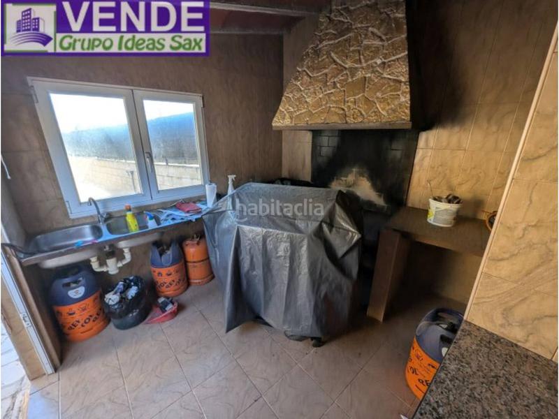 Foto dea5d4ee-dd2e-43ea-ac28-a293bc984005. Country house with heating parking pool in Sax