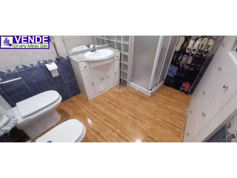 Foto 2c4a720b-01e2-4f0b-83f5-8f40f7da4aef. Reihenhaus in Sax