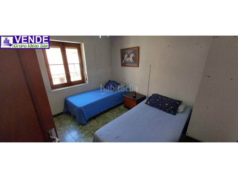 Foto 78947cf3-833e-496f-ac34-55cd3e82ec79. Reihenhaus in Sax