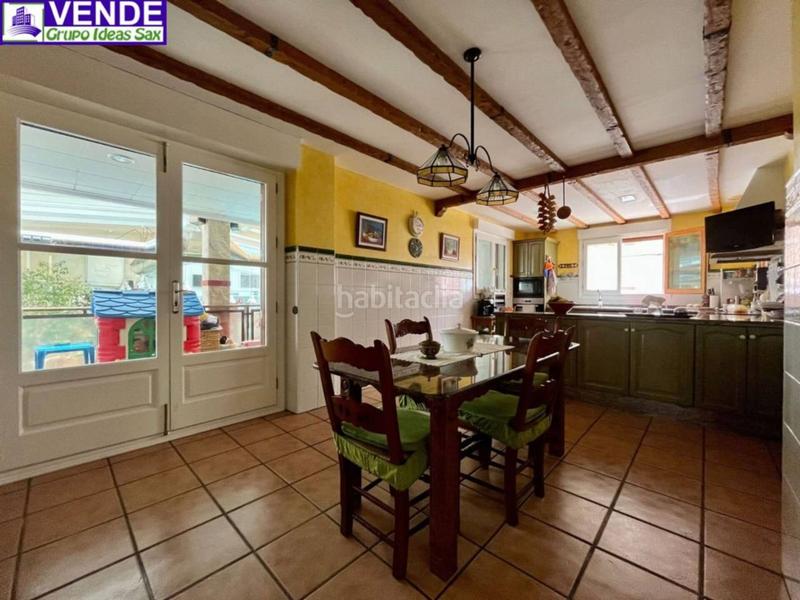 Foto 0b32a63a-7815-4164-aa69-53bee4de89ec. Chalet avec chauffage parking dans Sax