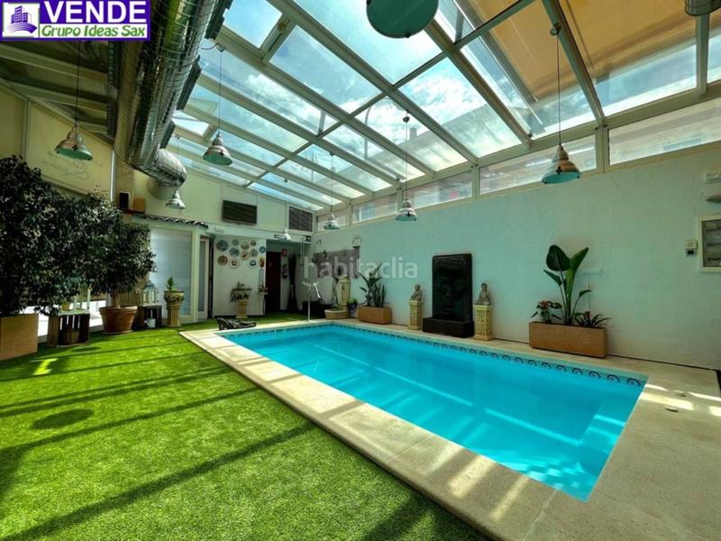 Foto 50e64ede-bbe6-40a3-a488-5f7b95018d82. Chalet avec chauffage parking dans Sax